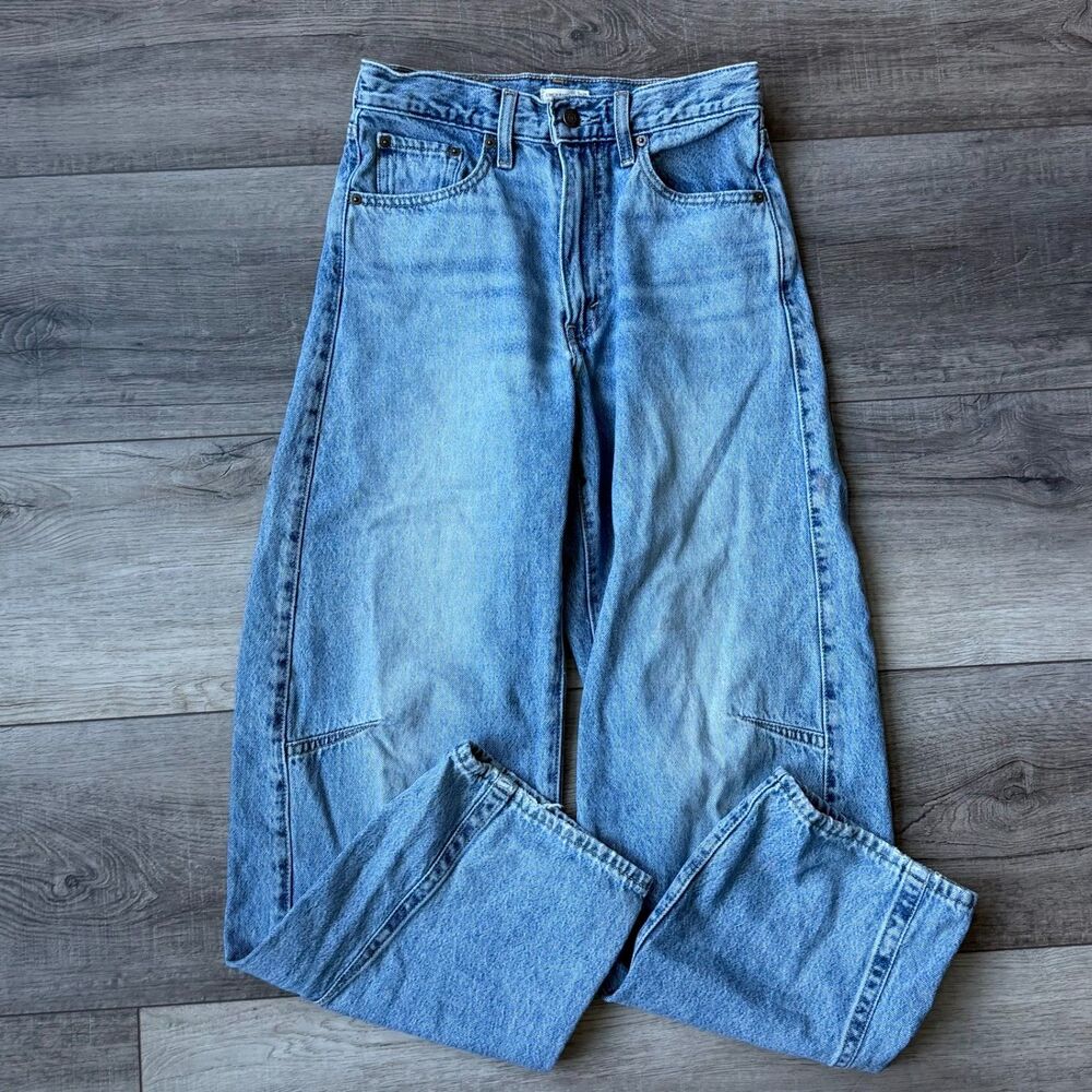 Levi's Cinch Barrel Leg Jeans Light Wash Sz 27